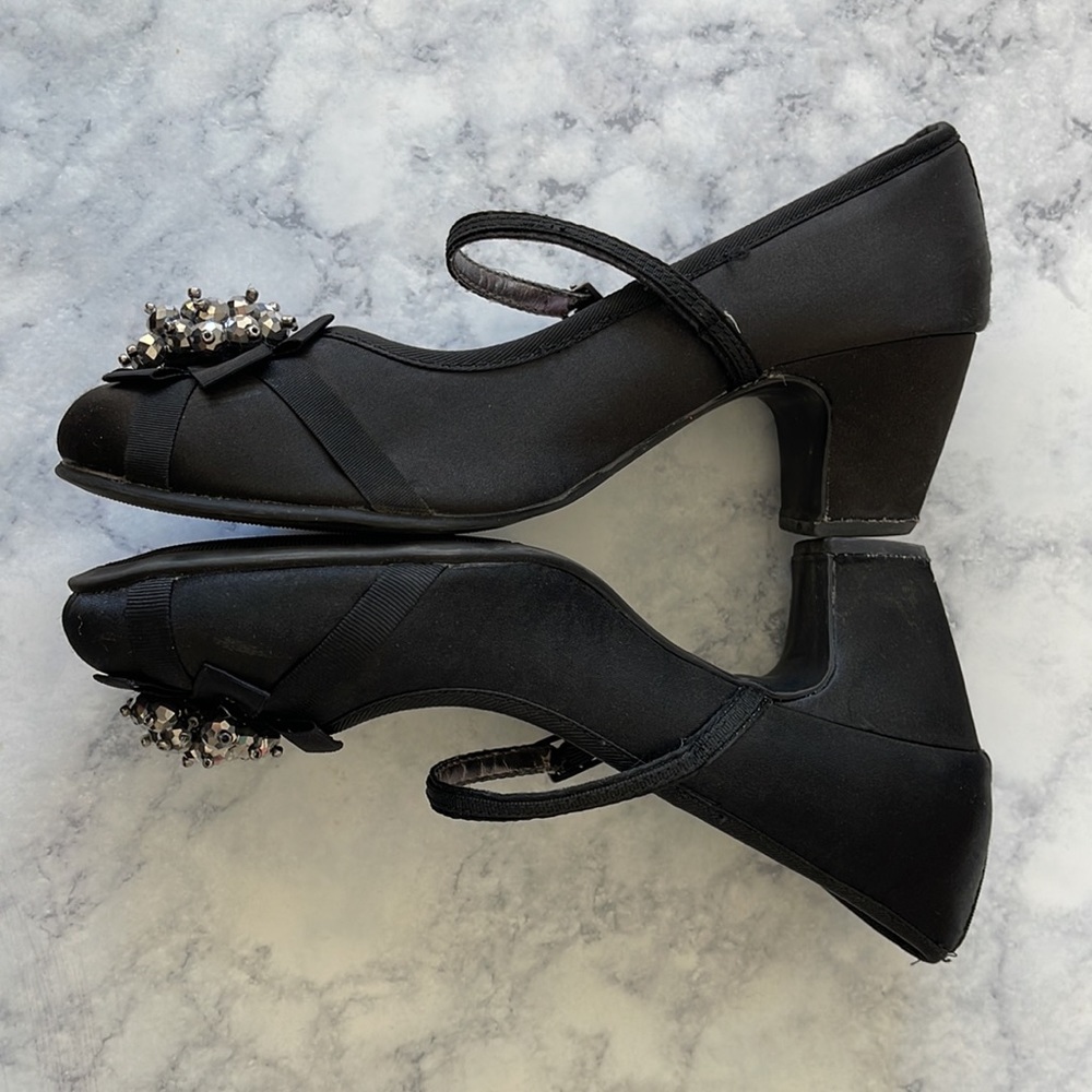 KENNETH COLE REACTION Black Silver Embellished Rhinestones Buckle Heels Shoes 5 - Picture 4 of 7